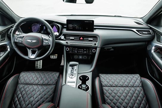Genesis G70 T Plus Awd 8AT Sport