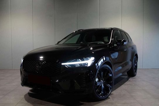 Volvo XC60 B5 AWD Ultra Black Edition