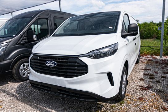 Ford Transit Custom 320 L2H1 Trend