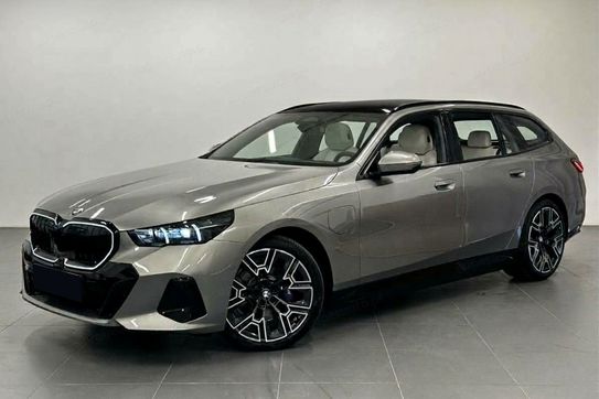 BMW Seria 5 Touring 530e xDrive M Sport