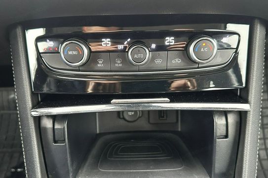 Opel Grandland X 1.6 T