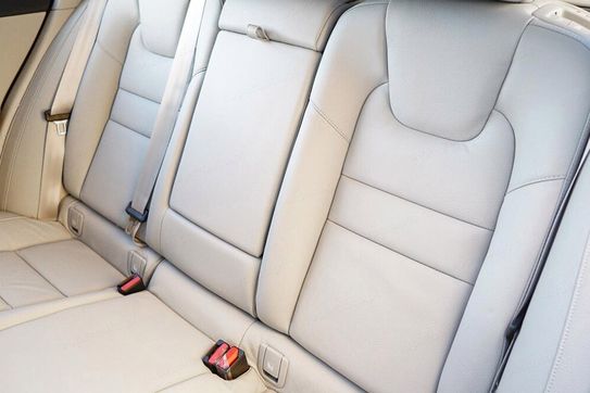 Volvo V60 B4 Plus Dark