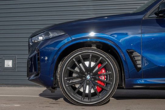 BMW X5 M60i xDrive
