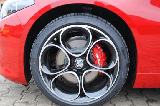 Alfa Romeo Giulia Veloce Q4