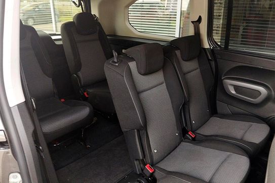 Toyota Proace City Verso Long L2H1 Family 7os AT