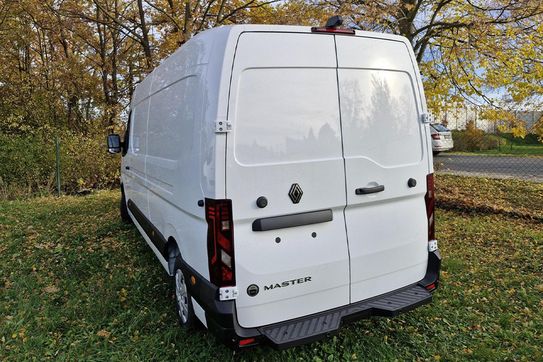 Renault Master L3H2 Extra AT9