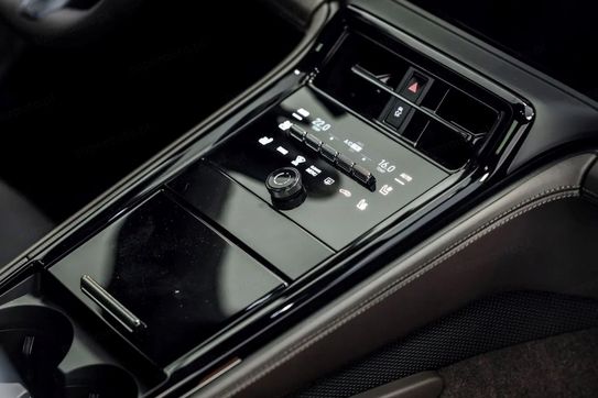 Porsche Panamera 4 E-Hybrid