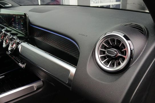 Mercedes GLB 220 4MATIC AMG Line