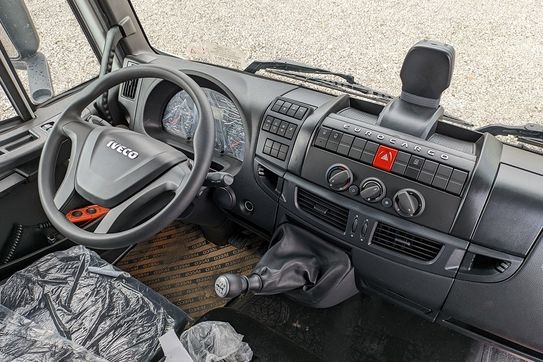 Iveco Eurocargo ML 75E19/P + Winda