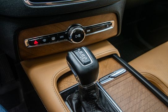 Volvo XC90 D5 AWD