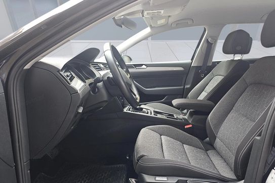 Volkswagen Passat 1.5 TSI Business DSG