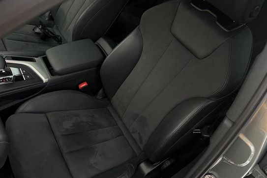 Audi A4 35 TFSI S Line