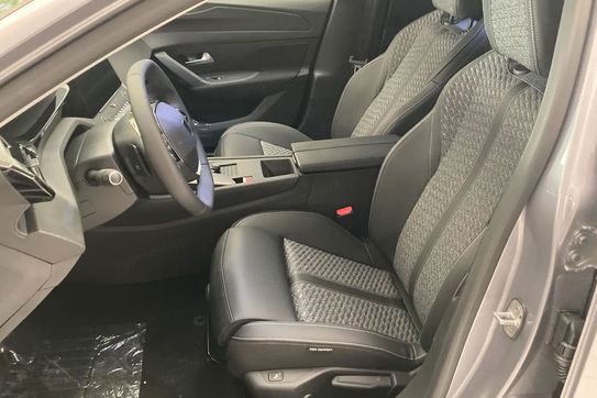 Peugeot 308 Business EAT8 1.5 BlueHDi