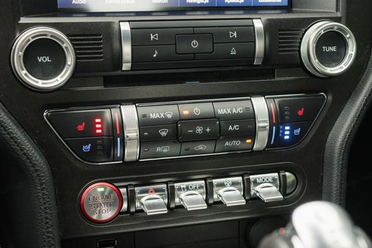 Ford Mustang 5.0 V8 Mach 1 aut