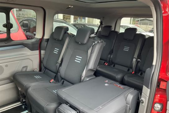 Ford Tourneo Custom 320 L2H1 Active A8 AWD