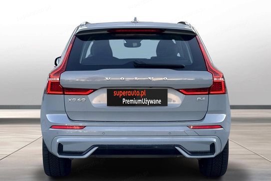 Volvo XC60 B4 B Plus Dark