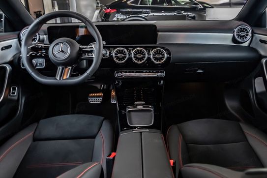 Mercedes CLA 200 AMG Line