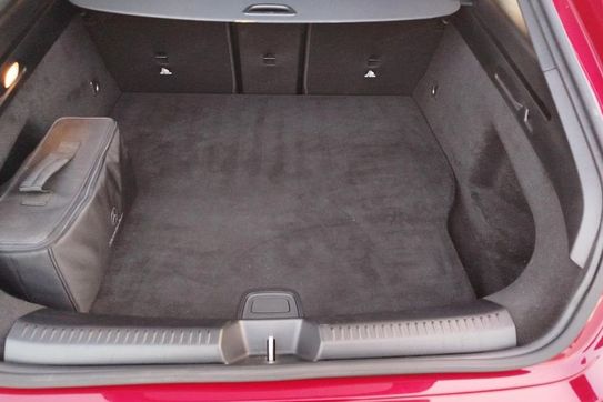 Mercedes CLA 250 e AMG Line 8G-DCT