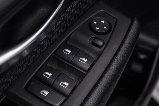 BMW Seria 2 218d Advantage aut