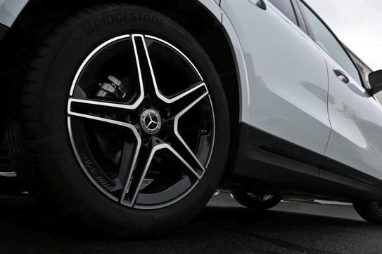 Mercedes GLA 200 AMG Line