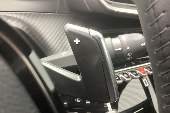 Peugeot 2008 ALLURE 1.2 mHEV e-DCS6