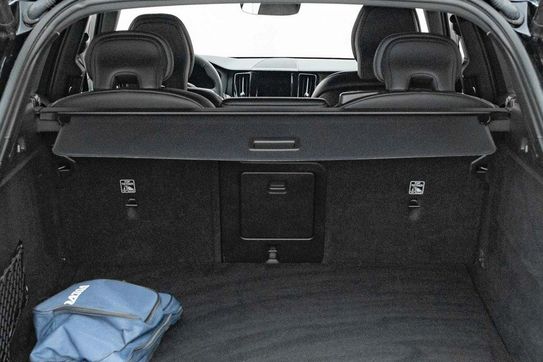 Volvo XC60 B4 B Plus Dark