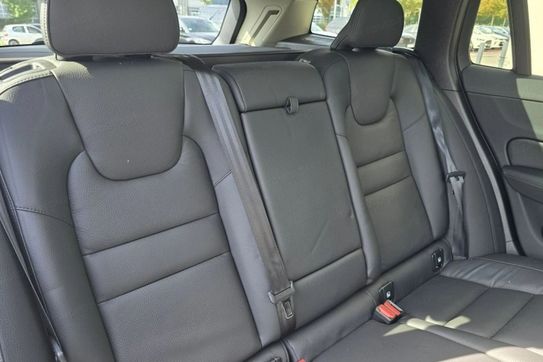 Volvo V60 B4 B Plus Dark