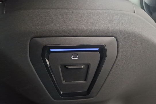 BMW Seria 5 520i mHEV aut