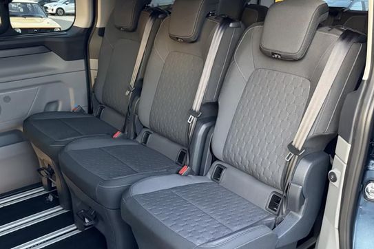 Ford Tourneo Custom 320 L1H1 Titanium A8
