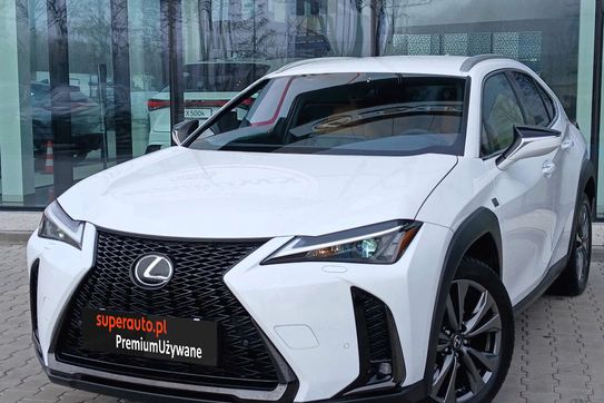 Lexus UX 300h F Sport Design