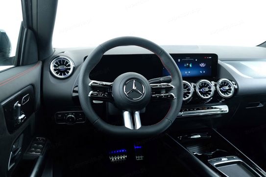 Mercedes GLA 220 4-Matic AMG Line