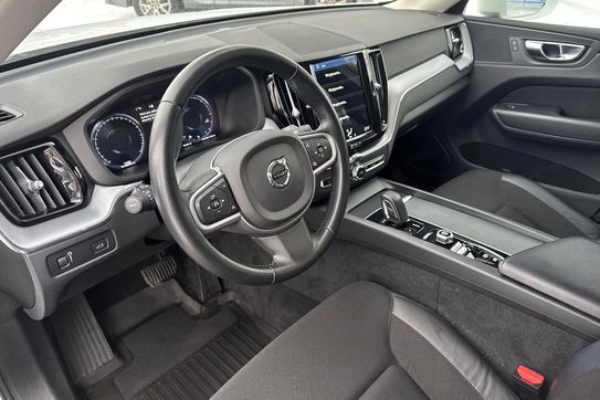 Volvo XC60 B4 D AWD Momentum Pro