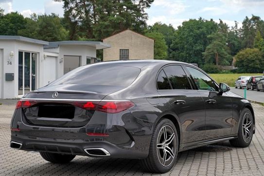 Mercedes Klasa E 220 d  4-Matic AMG