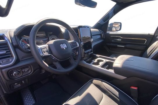 Ram 1500 Laramie Sport Crew 4x4