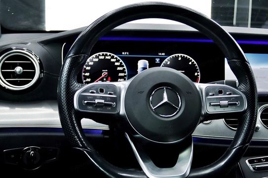 Mercedes E Klasa E 220 d 4-Matic AMG/Avantgarde
