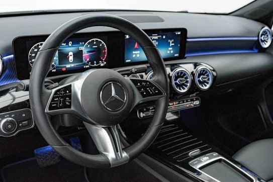 Mercedes Klasa A 200 d Progressive 8G-DCT