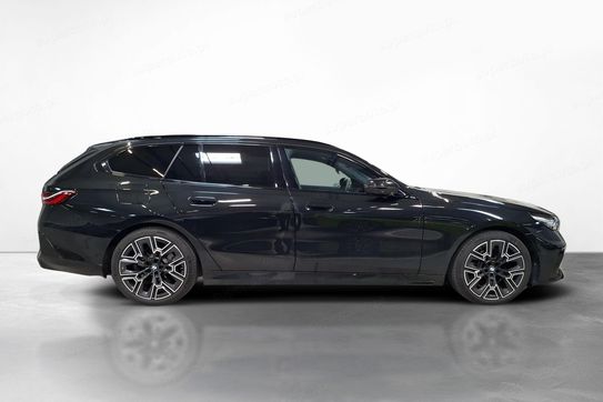 BMW Seria 5 520i mHEV M Sport aut
