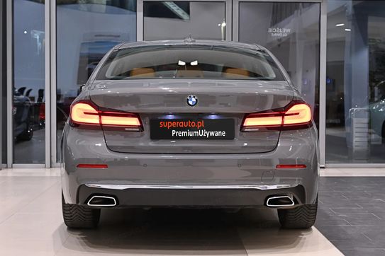 BMW Seria 5 540d xDrive mHEV Luxury Line sport-aut