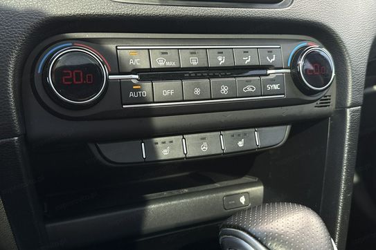 Kia ProCeed 1.5 t-Gdi Gt Line Dct