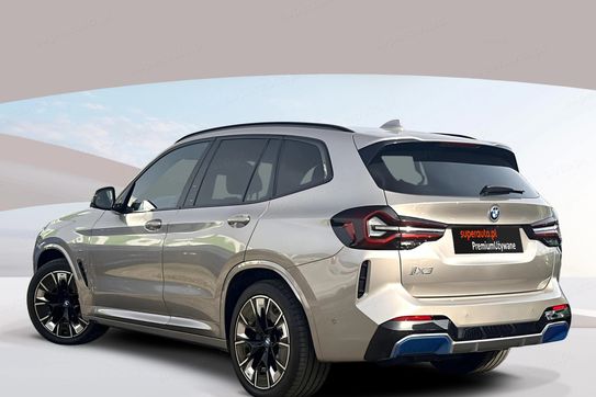 BMW iX3 80kWh Impressive