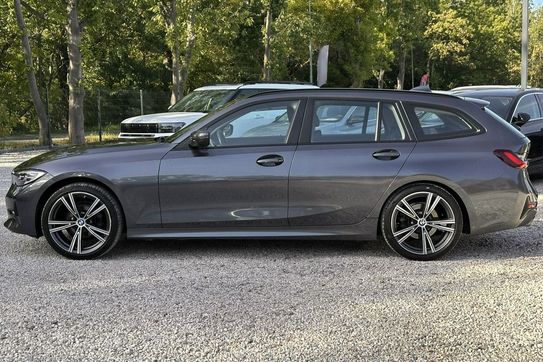 BMW Seria 3 Touring 318i Sport Line