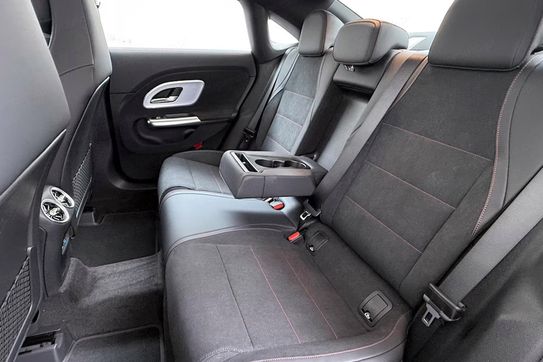 Mercedes CLA 220  4-Matic AMG Line