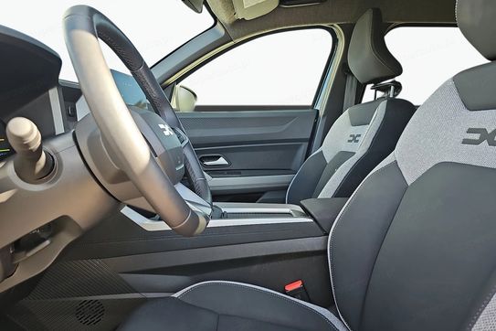 Dacia Bigster 1.8 Full Hybrid Journey MMT