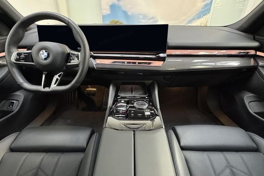 BMW Seria 5 Touring 540d xDrive M Sport