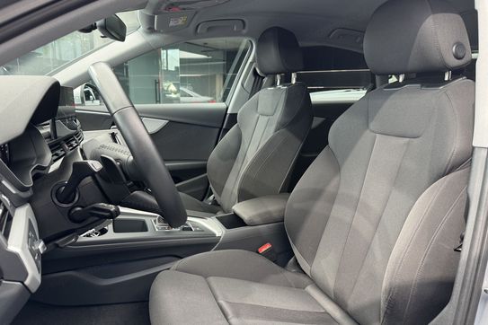 Audi A4 35 TFSI Advanced