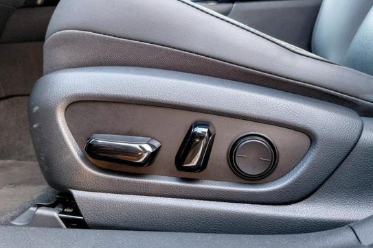 Lexus UX 250h Business 2WD