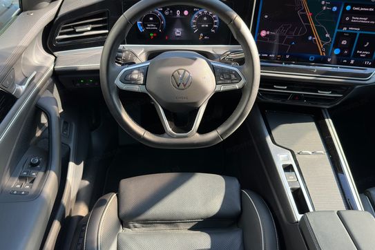 Volkswagen Passat TDI SCR DSG Elegance