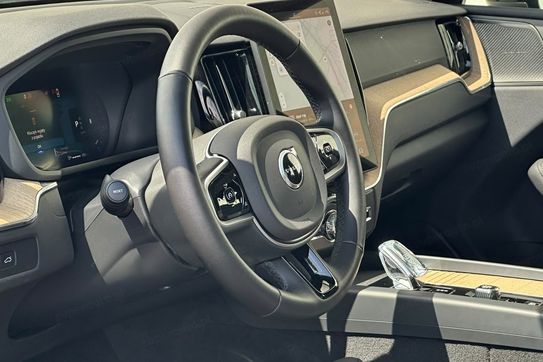 Volvo XC60 B5 B AWD Plus Dark