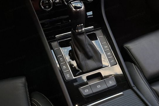 Skoda Superb 2.0 TDI L&K DSG