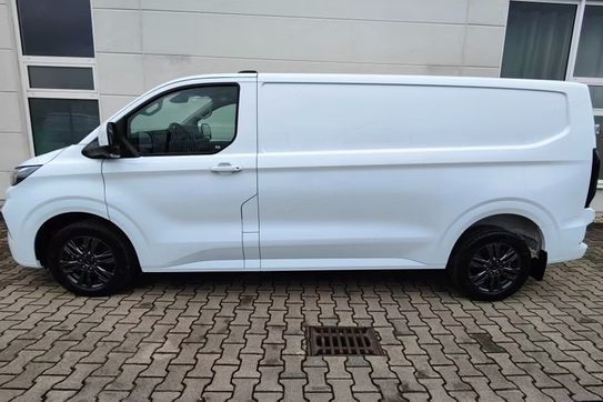 Ford Transit Custom 320 L2H1 Limited A8
